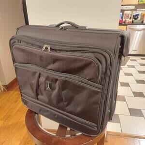 Travelpro Crew 5 DuPont Microballistic Nylon Rolling Garment Bag Checked Luggage